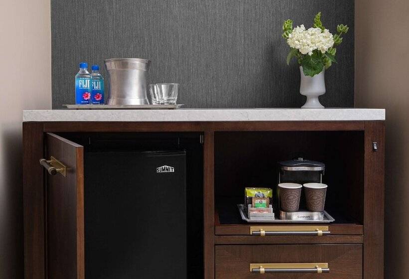 חדר דלוקס, Hilton Indianapolis Hotel & Suites