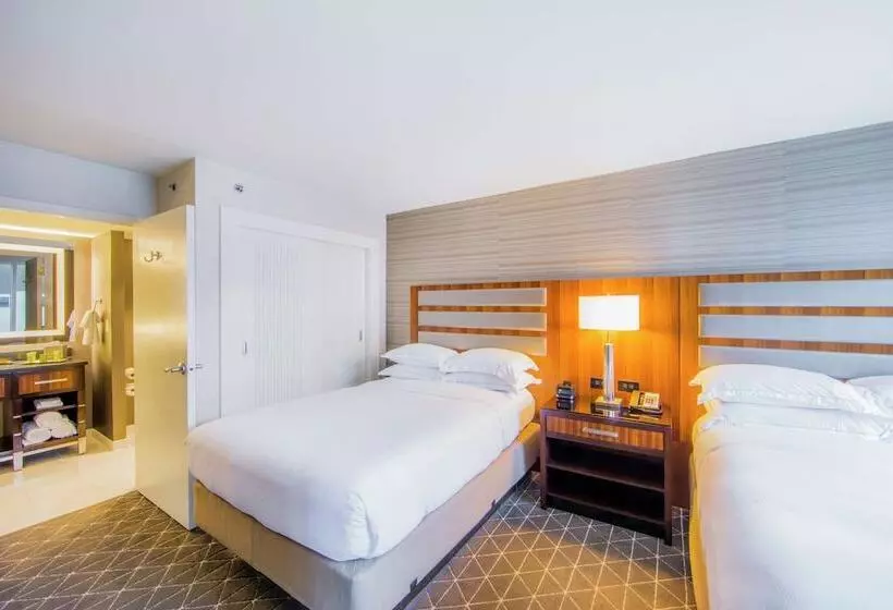 سوییت, Hilton Nashville Downtown