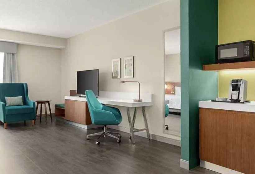 سوییت, Hilton Nashville Downtown