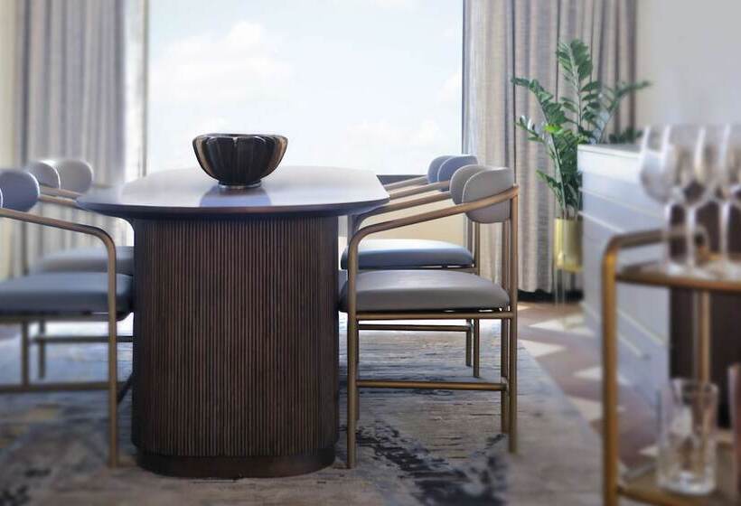 스위트, Hilton Omaha