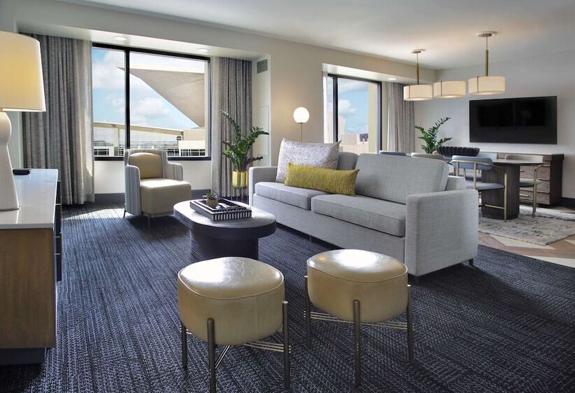 스위트, Hilton Omaha