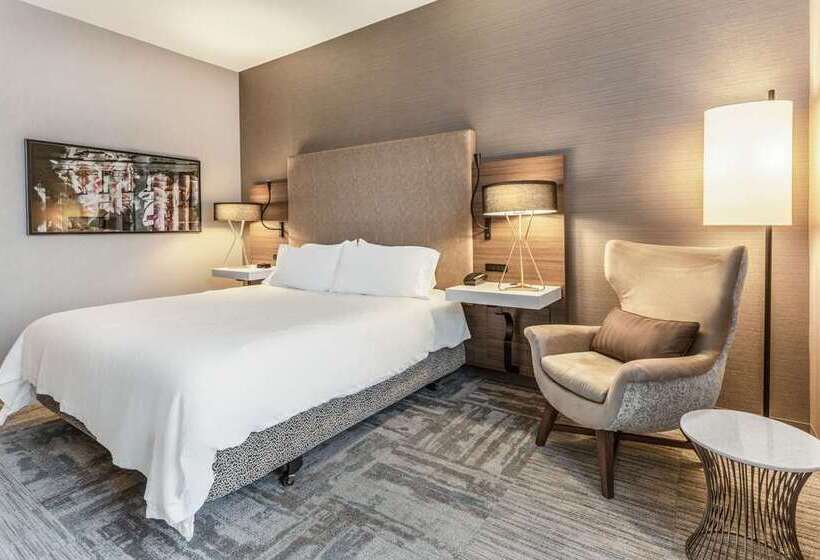 Номер Премиум, Hilton Omaha