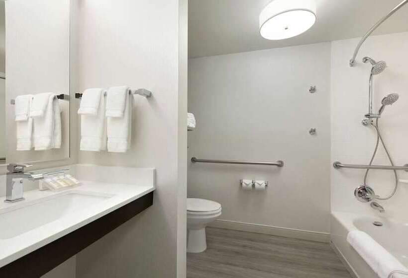 高级客房, Hilton Omaha