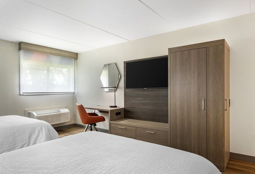 غرفه قياسيه سريرين مزدوجين, Holiday Inn Express Greencastle, An Ihg