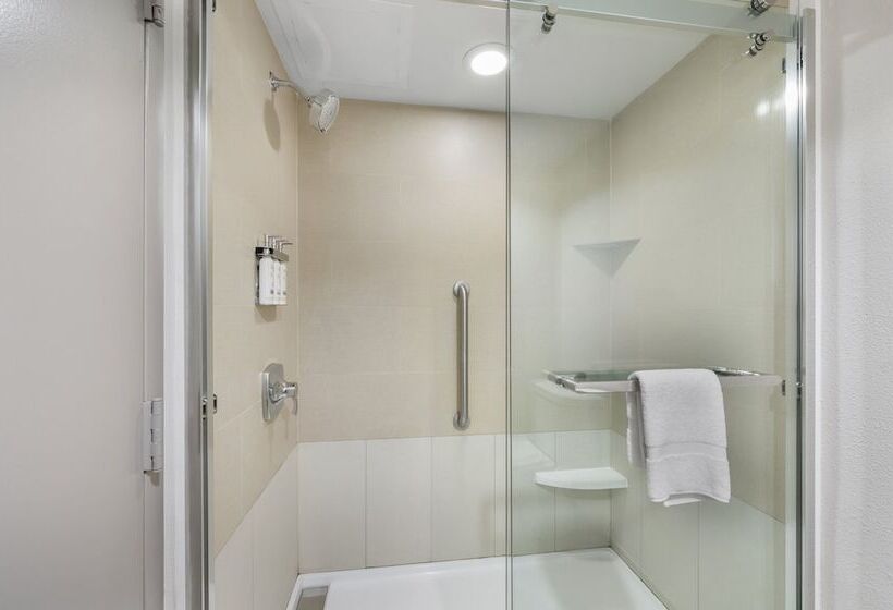 غرفه قياسيه سريرين مزدوجين, Holiday Inn Express Greencastle, An Ihg