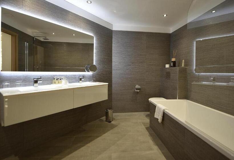 اتاق استاندارد با چشمانداز کوهستان, Hôtel La Roya