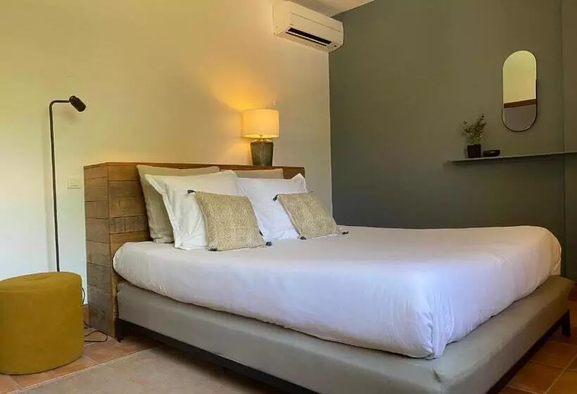 Perhesviitti, La Villa Romaine