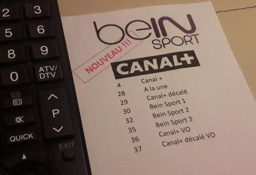 اتاق راحتی, Le Manoir De L Antiquite