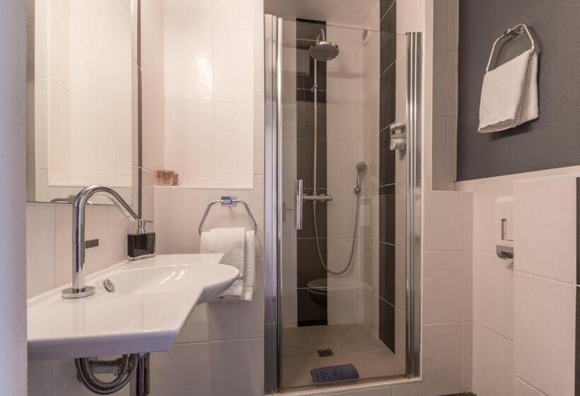 غرفة كومفورت, Le Manoir De L Antiquite