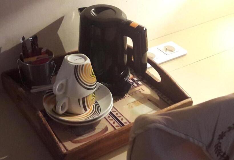 غرفة كومفورت ثلاثية, Le Manoir De L Antiquite