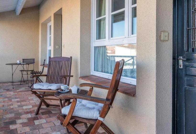 غرفة بريميوم, Le Manoir De L Antiquite