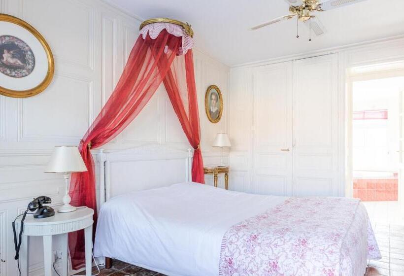 غرفة بريميوم, Le Manoir De L Antiquite