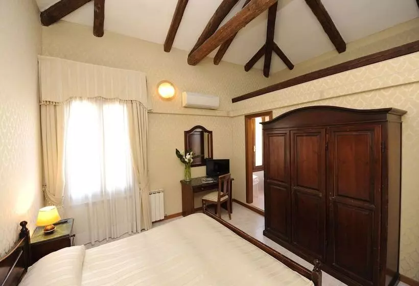 اتاق استاندارد یک نفره, Villa Rosa