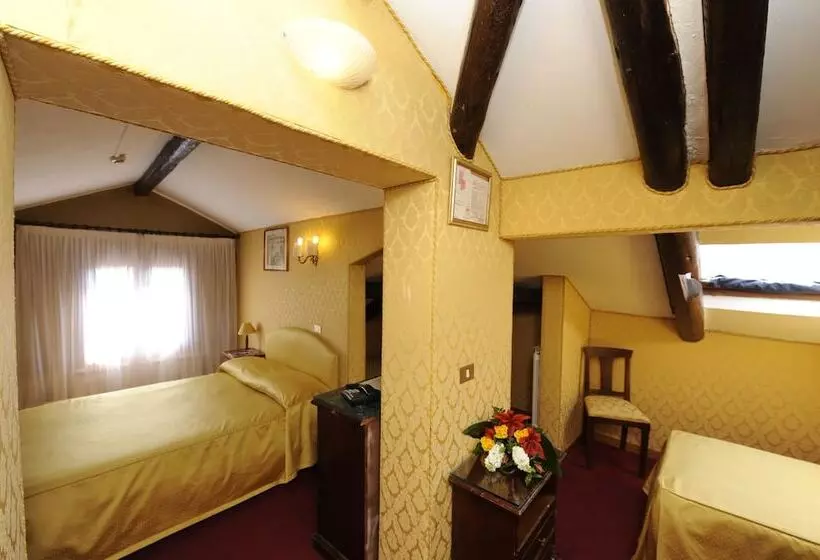 اتاق استاندارد یک نفره, Villa Rosa