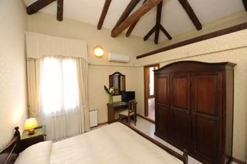 اتاق استاندارد یک نفره, Villa Rosa