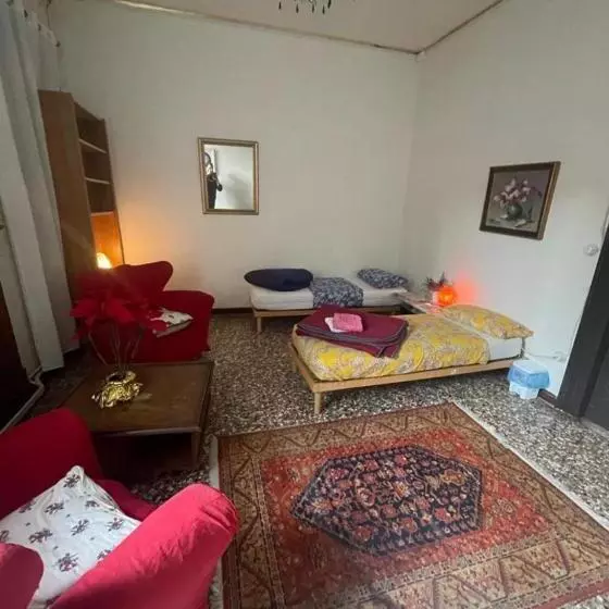 اتاق استاندارد سه نفره, Villa Rosa