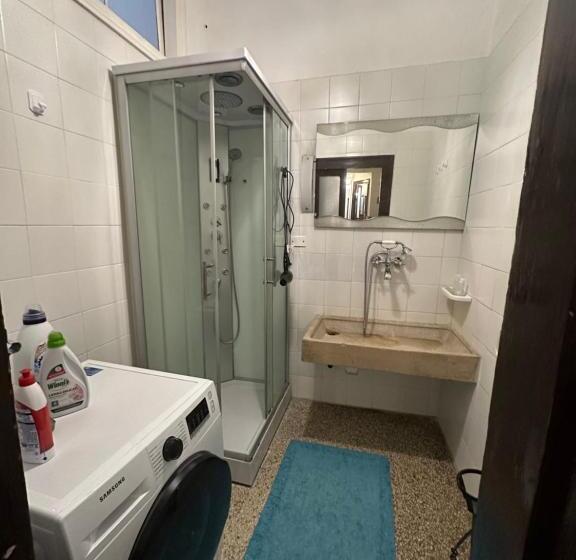 اتاق استاندارد سه نفره, Villa Rosa