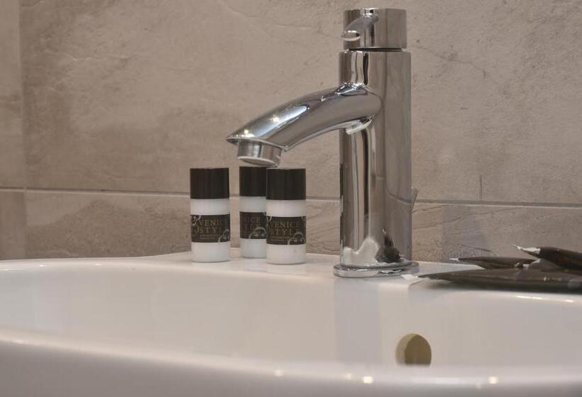 اتاق استاندارد یک نفره, Villa Rosa