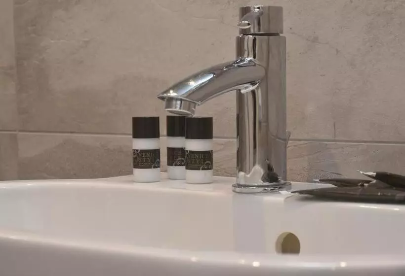 اتاق استاندارد یک نفره, Villa Rosa