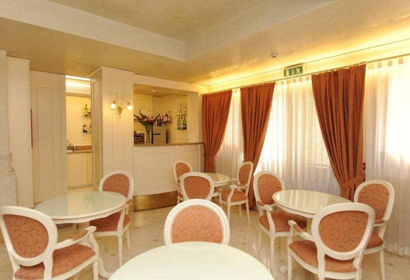 اتاق استاندارد یک نفره, Villa Rosa