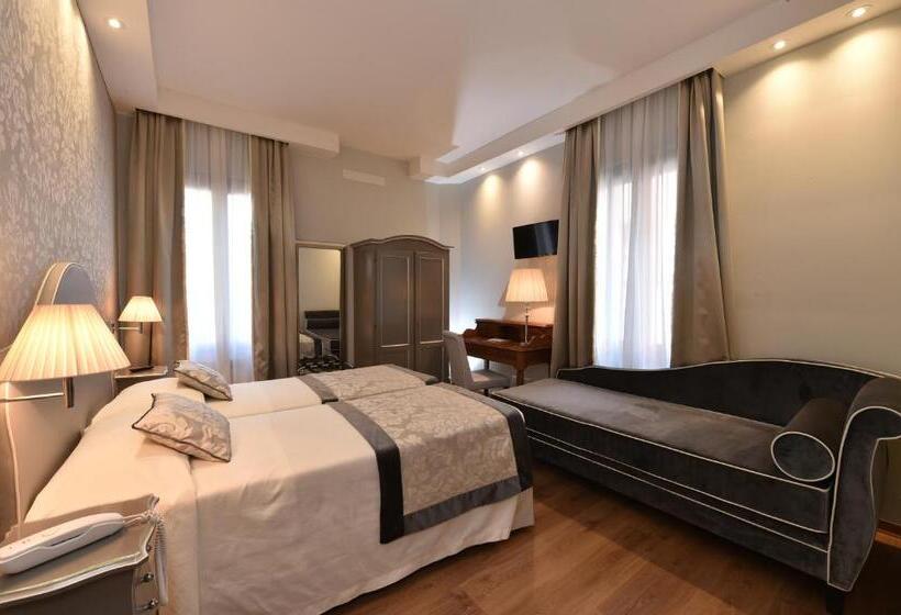 اتاق سوپریور, Villa Rosa