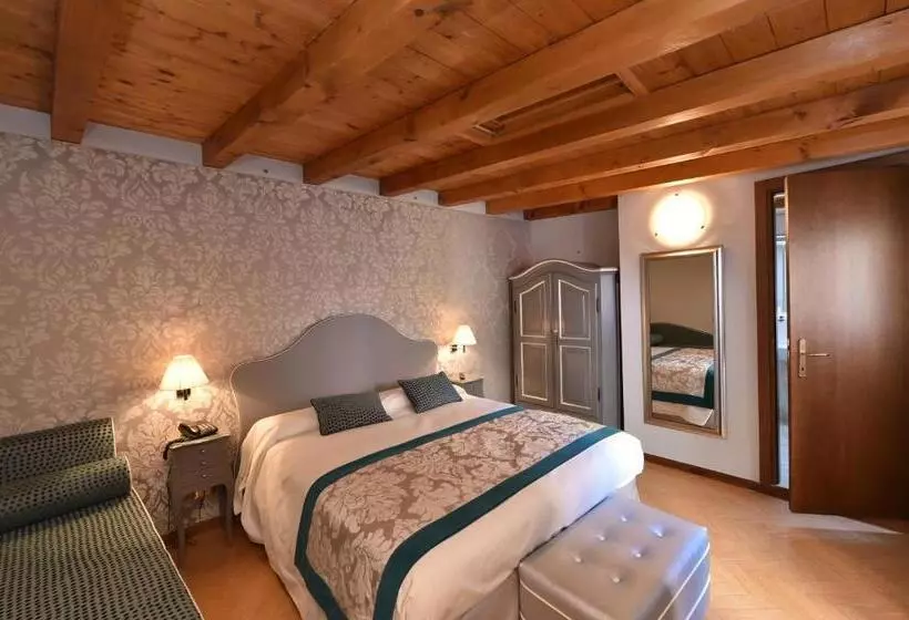 اتاق سوپریور, Villa Rosa
