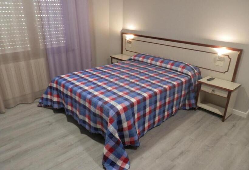 スタンダードルーム, Pensión Plaza