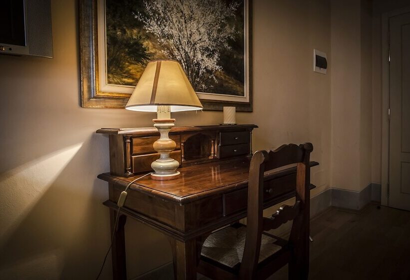 اتاق کلاسیک, A Palazzo Busdraghi Residenza D'epoca