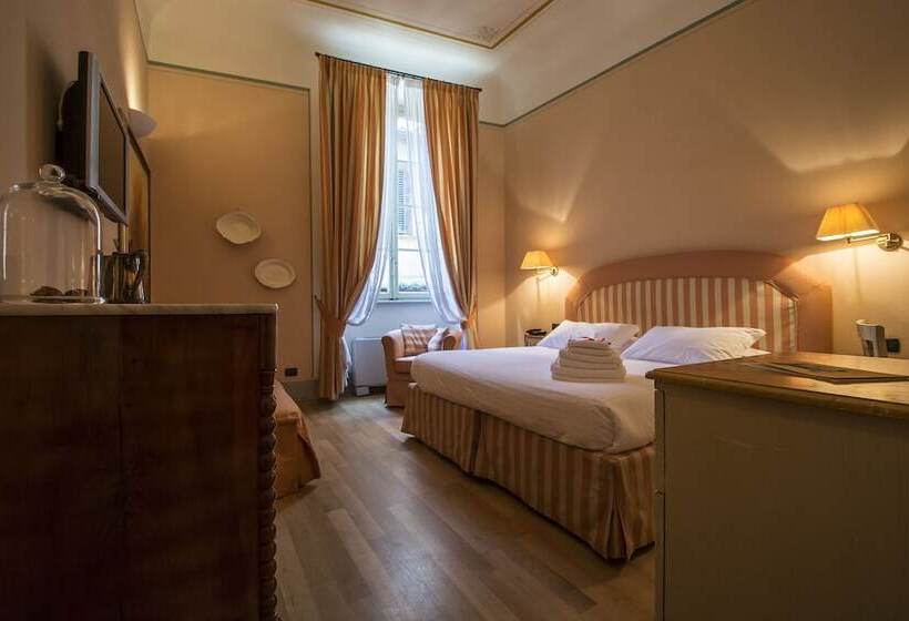 اتاق لوکس, A Palazzo Busdraghi Residenza D'epoca