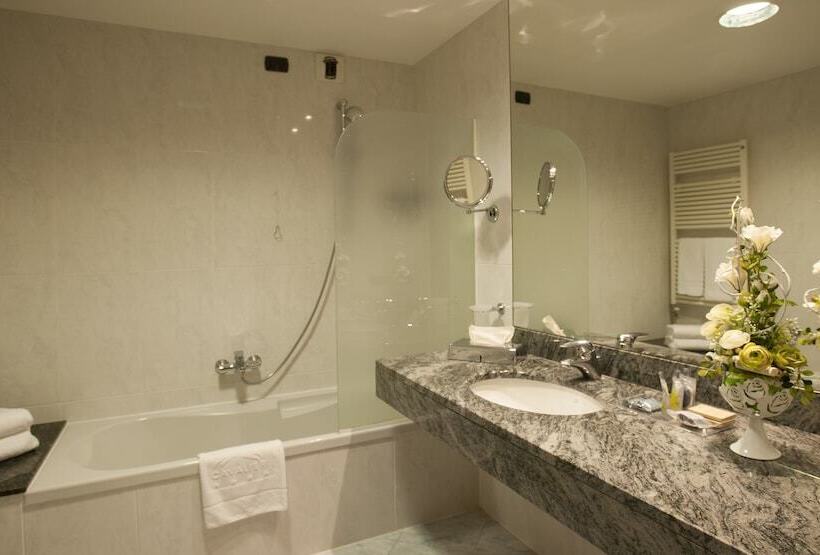 Номер Стандарт Трехместный, Phi Hotel Cavalieri