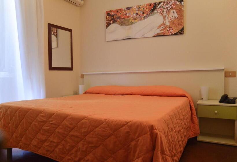 스탠다드 싱글 룸, Club I Pini Residenza D Epoca In Versilia