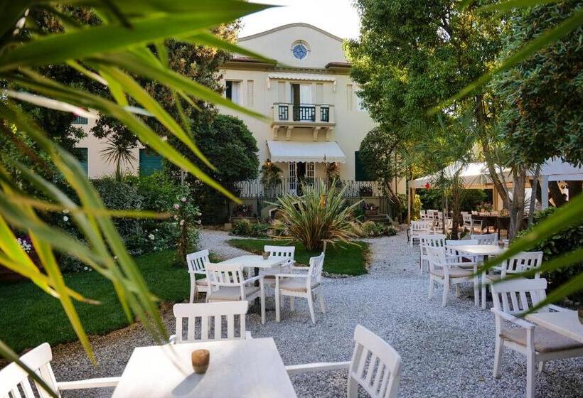 스탠다드 싱글 룸, Club I Pini Residenza D Epoca In Versilia