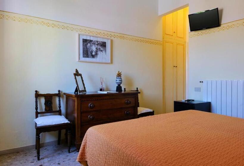 스탠다드 룸, Club I Pini Residenza D Epoca In Versilia