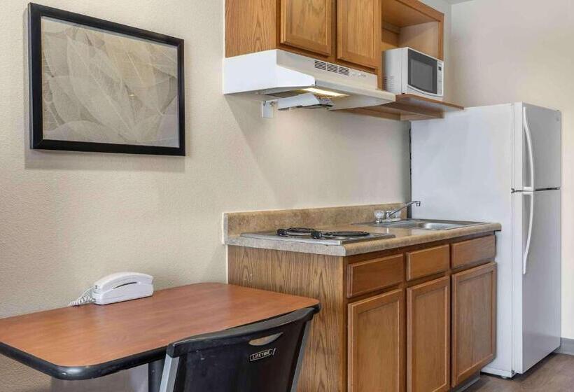 اتاق استاندارد, Extended Stay America Select Suites  Wichita  South