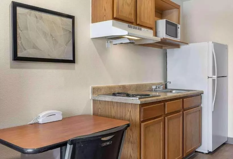 スタンダードルーム, Extended Stay America Select Suites  Wichita  South