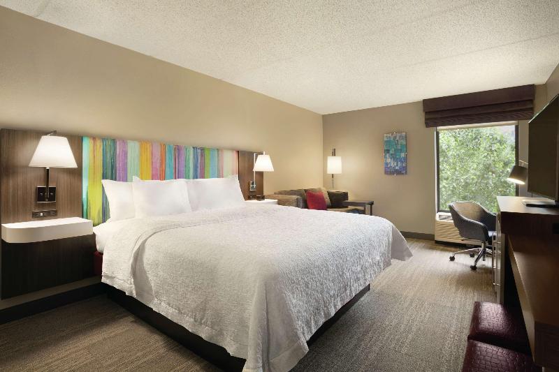 キングサイズベッドのスタンダードルーム, Hampton Inn Houston Brookhollow