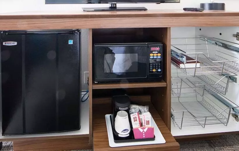 اتاق استاندارد برای معلولان, Hampton Inn Lakeland