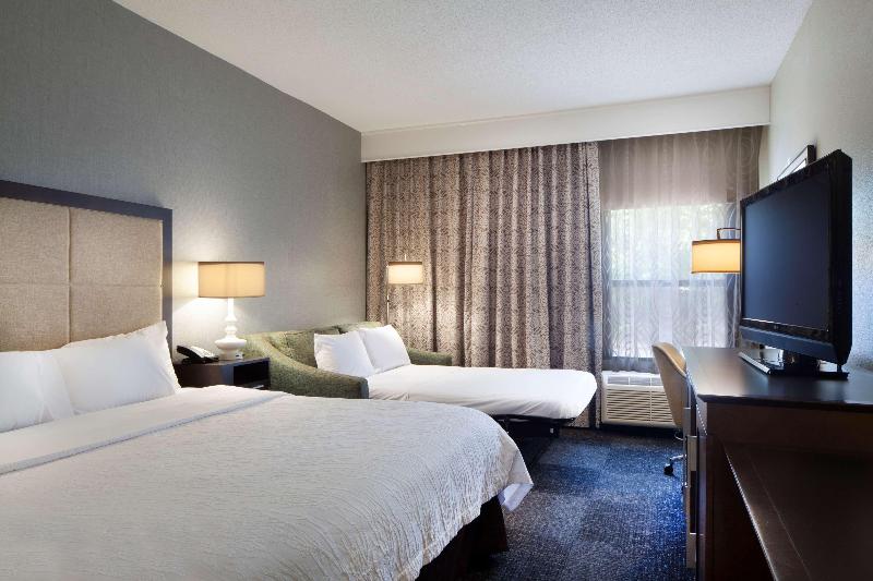 غرفة قياسية سرير كينج, Hampton Inn Lawrenceville