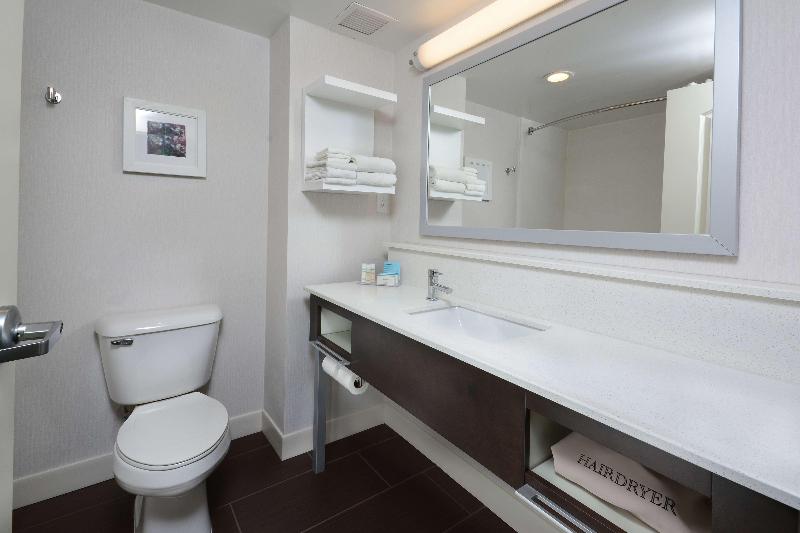 Стандартный Номер Кровать Кинг, Hampton Inn Roxboro