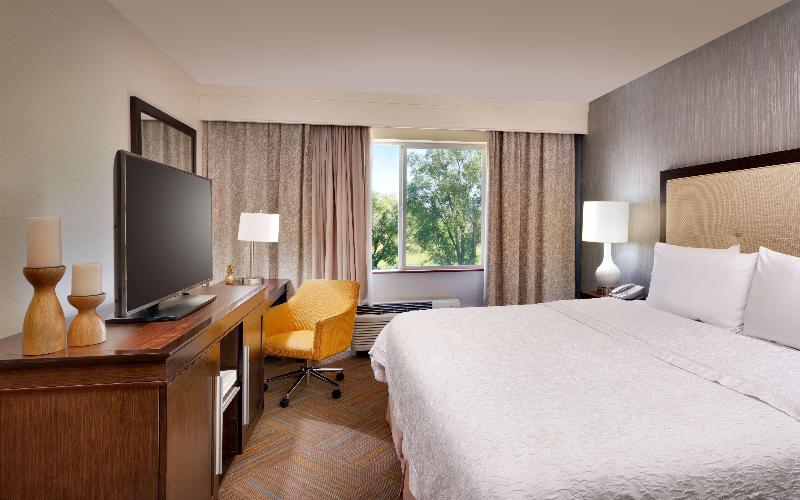 Люкс Кровать Кинг, Hampton Inn Salt Lake City Central