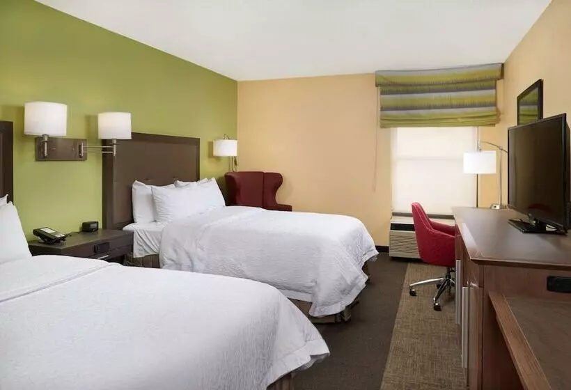 ２ダブルベッドのスタンダードルーム, Hampton Inn Shelbyville