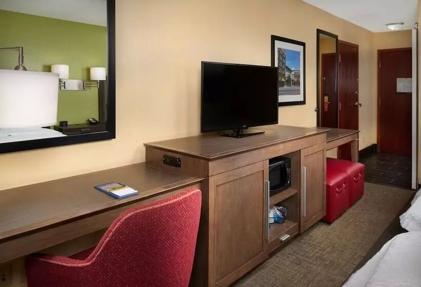 ２ダブルベッドのスタンダードルーム, Hampton Inn Shelbyville