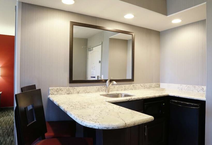 إستوديو قياسى, Hampton Inn & Suites Temecula