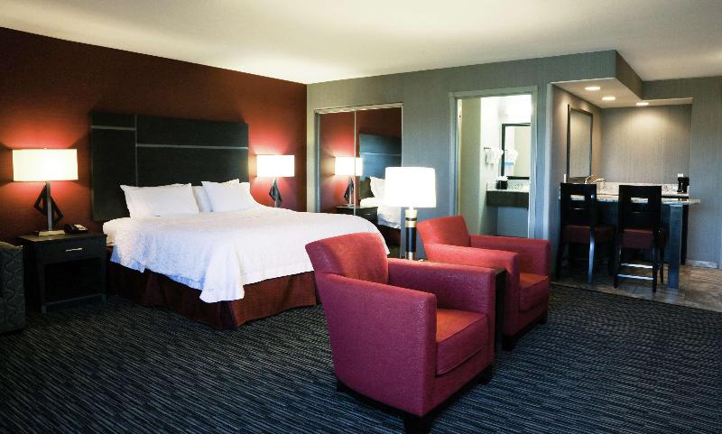 스탠다드 스튜디오 킹침대, Hampton Inn & Suites Temecula