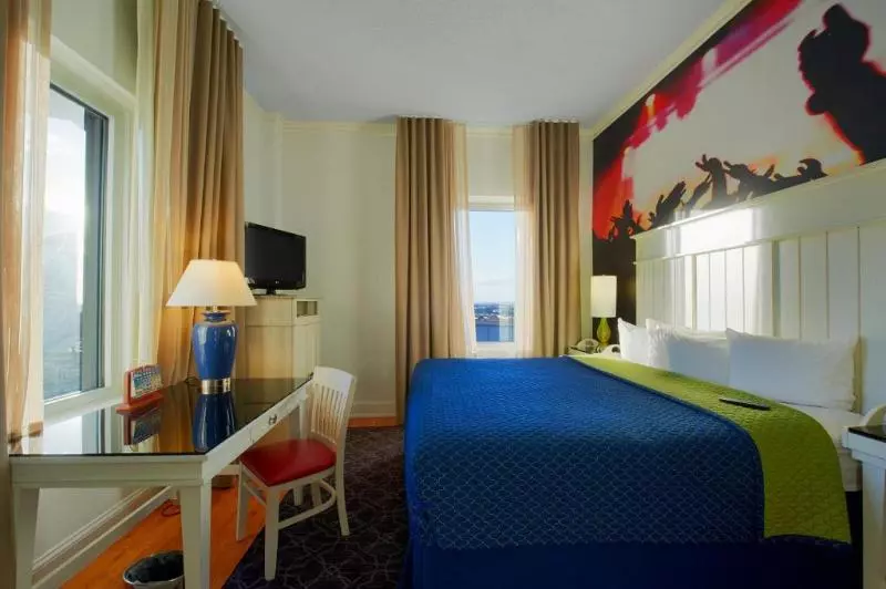 キングサイズベッドのスタンダードルーム, Indigo Atlanta Midtown, An Ihg