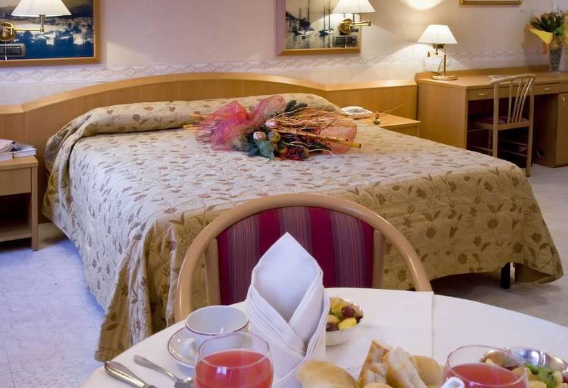 수피리어 트리플 룸, Monte Rosa