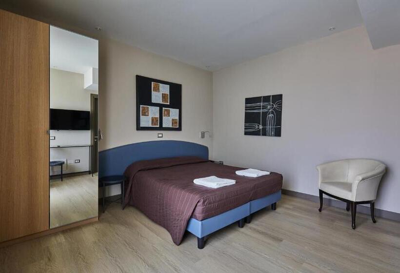 Номер Deluxe, Montebello