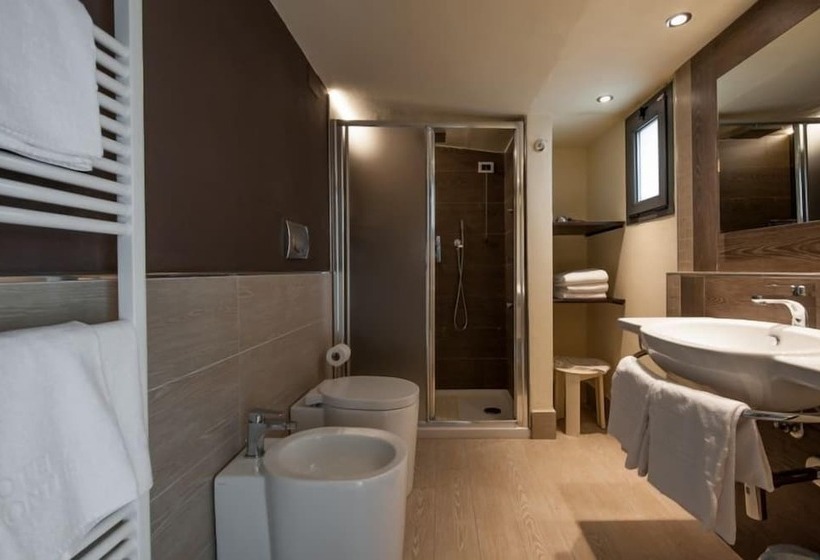 חדר סטנדרט, Montebello