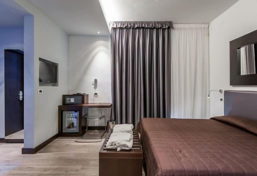 غرفة قياسية, Montebello