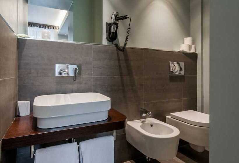 Семейный Номер, Montebello